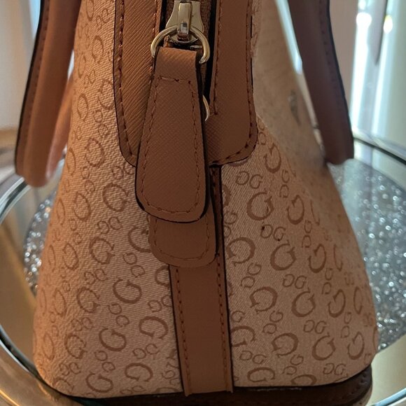 **SOLD** GUESS ALMA-style Bowler Carryall Bag - Picture 5 of 10